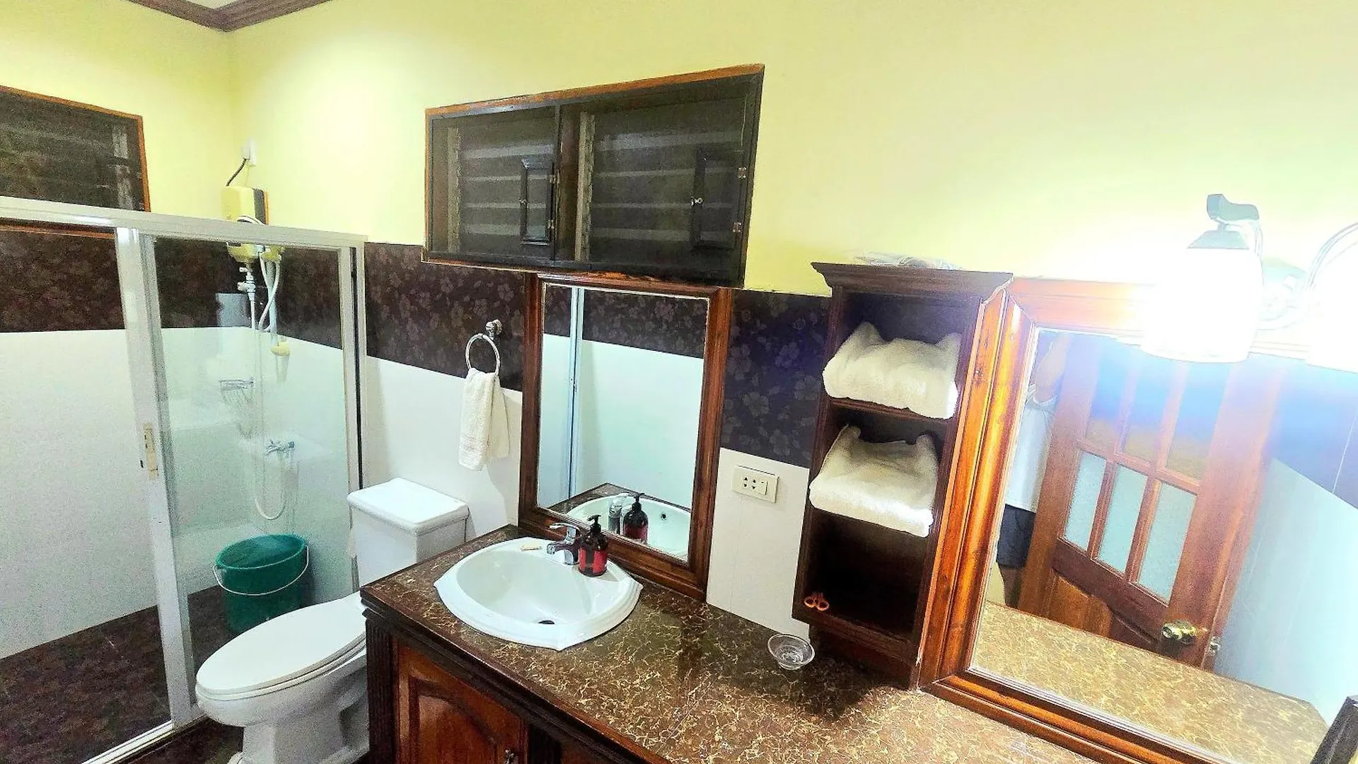 Villa Rosello Dauis Guest house